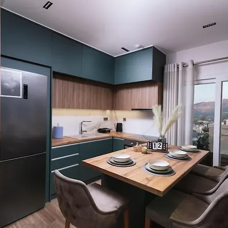Green Apartment In The Hill Moirai Exterior photo